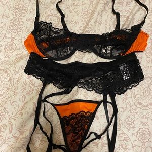 Dollskill sexy orange and black lingerie set